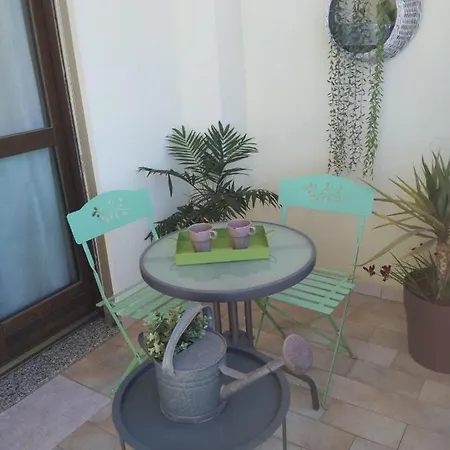 La Jolie Maison Apartment